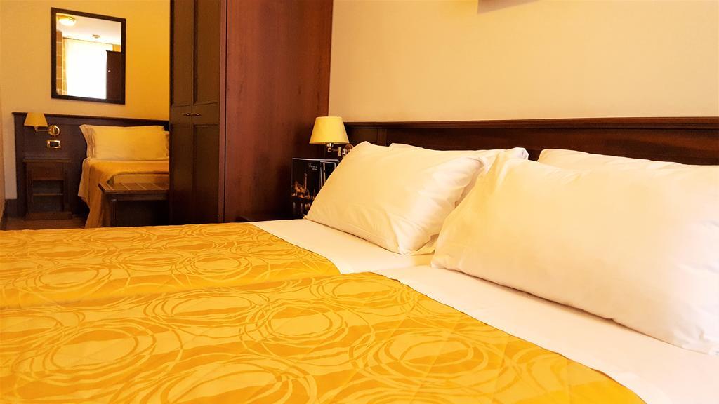 Hotel Aurora Верона Экстерьер фото